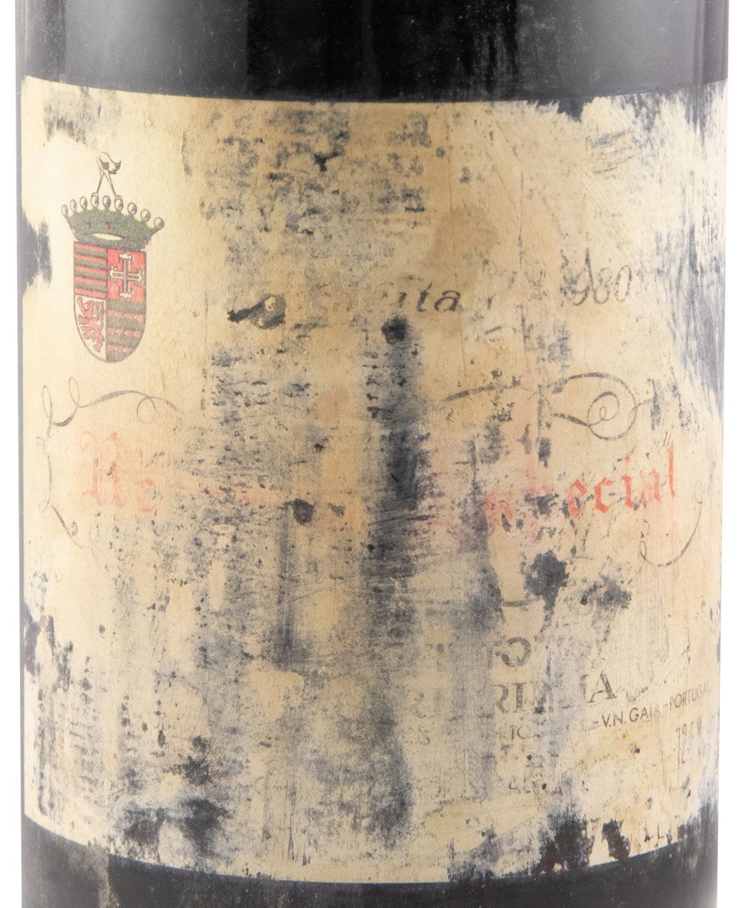 1980 Casa Ferreirinha Reserva Especial red (damaged label)